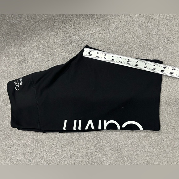 CALVIN KLEIN Performance Stretch High Waist Side Pocket Bike Short in EUC - Picture 13 of 13